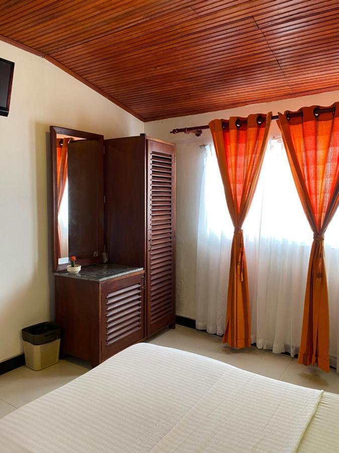 Beach Walk Hotel أونا واتونا المظهر الخارجي الصورة